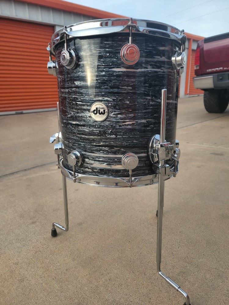 dw collectors maple drum set