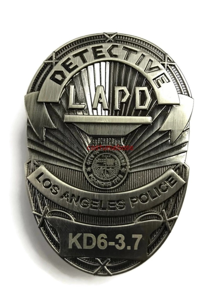 BLADERUNNER BADGE blade runner Props