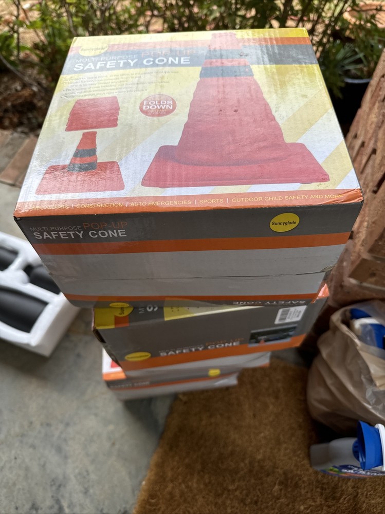 4-PACK. MULTI-PURPOSE POP UP SAFETY CONE 15.5" INCH