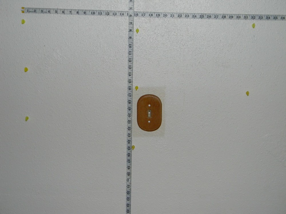 EZ Stud Finder with 10 Additional Magnetic Markers