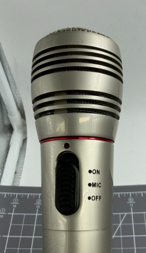 The Singing Machine SMM-106 Wired Microphone with Cable