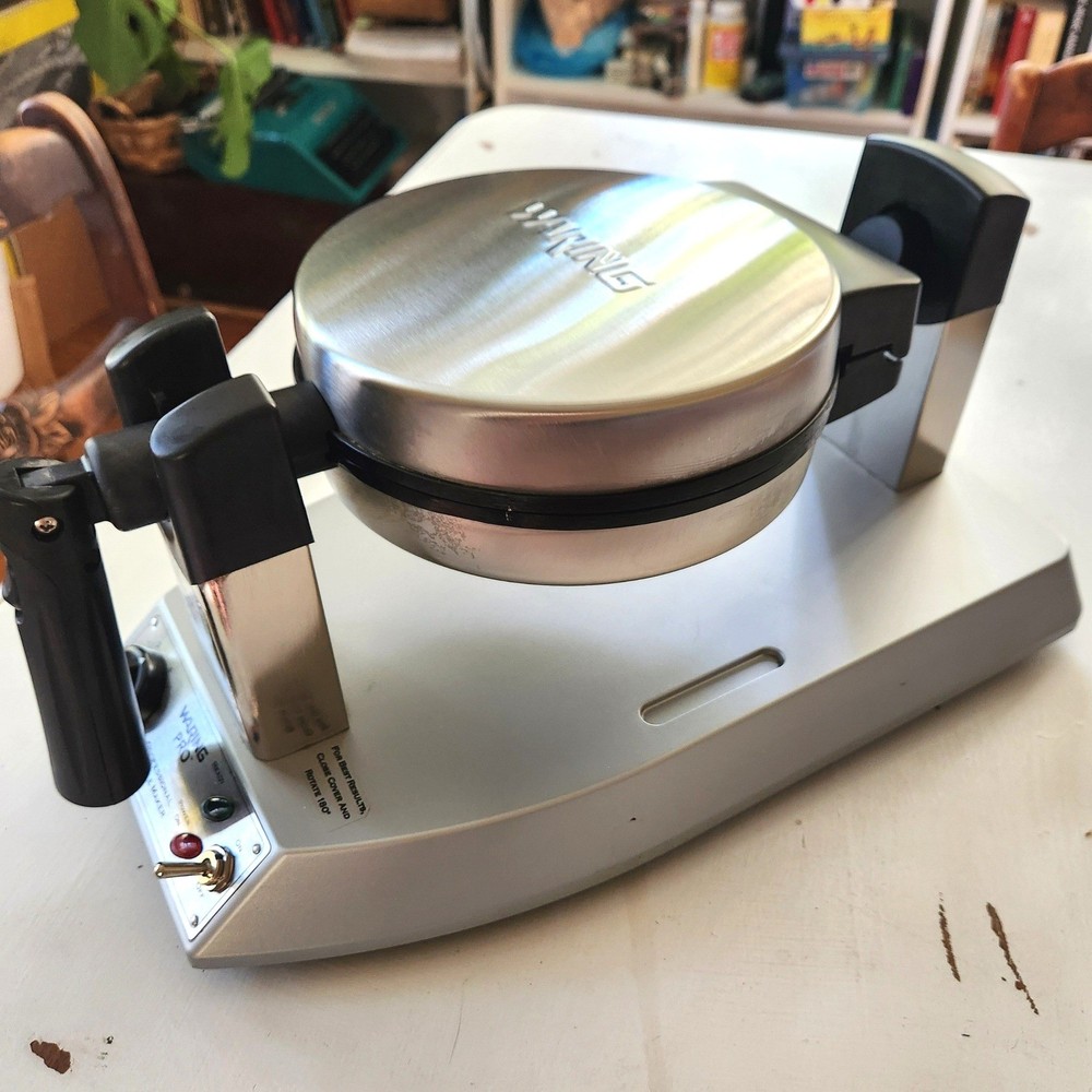 Waring Pro Professional Waffle Maker Thick Belgian Style Deep Pockets Nonstick
