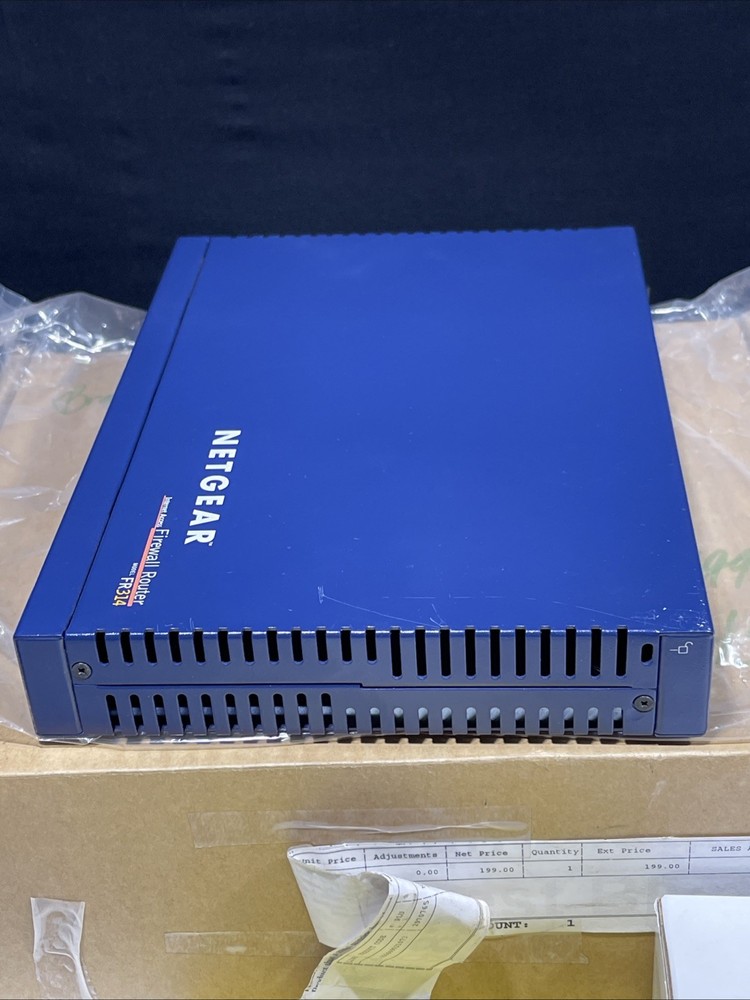 NETGEAR internet Access Firewall Router Model FR314