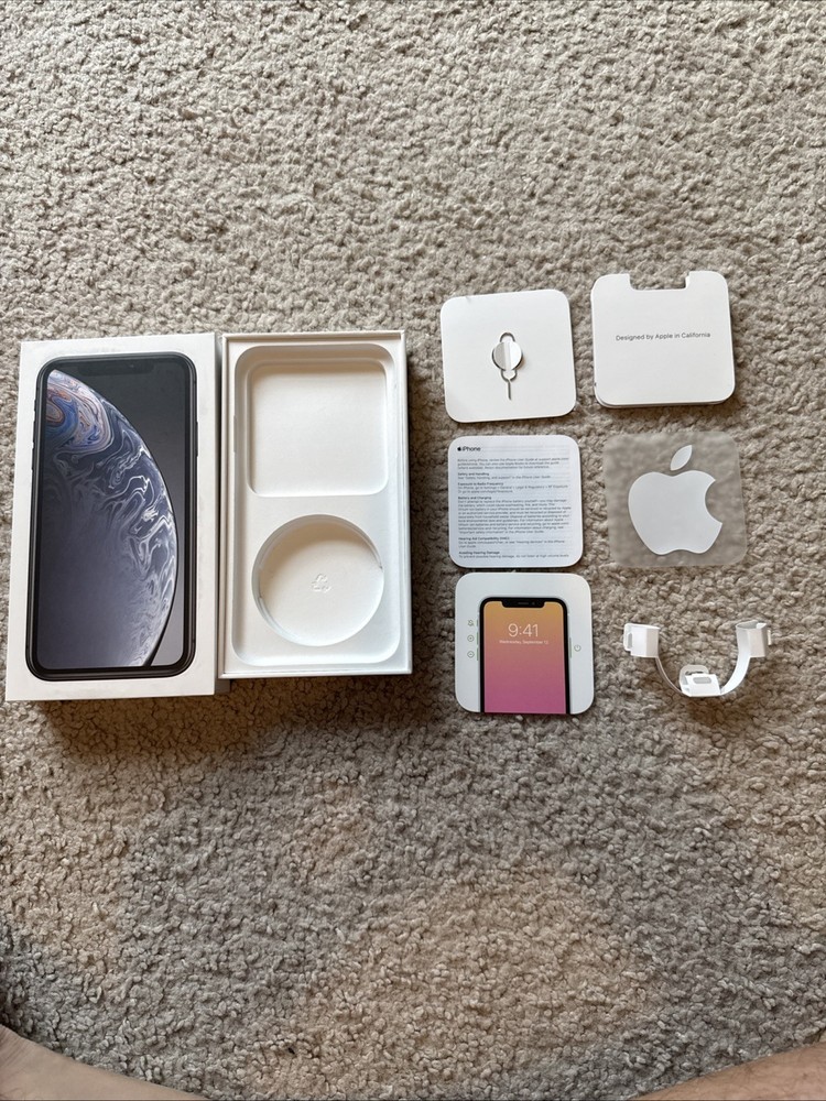 Apple Iphone Xr Black 64 GB BOX ONLY