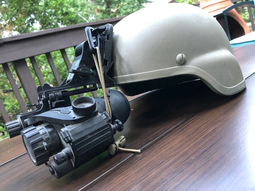 Tactical AN/PVS-14 Night Vision Lanyard System.