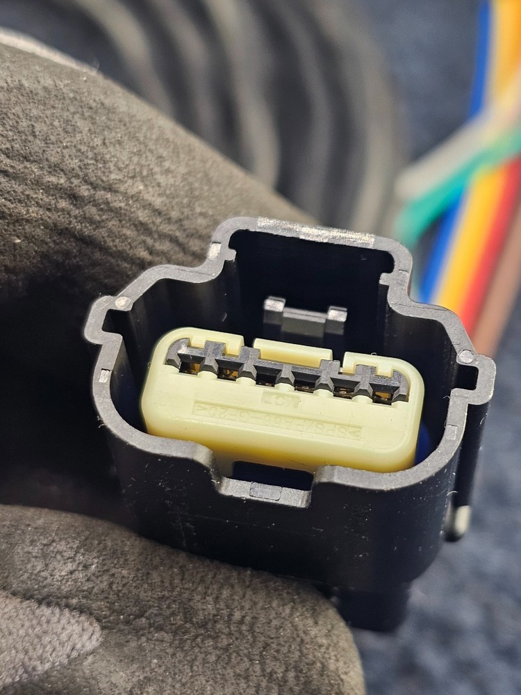 Whelen 01-0488679-07: Core Cables CanPort Interface Adapter