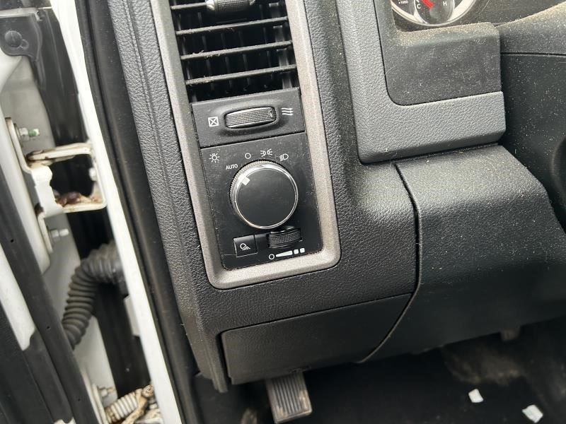 RAM1500 2016 High Mounted Stop Light 104547216