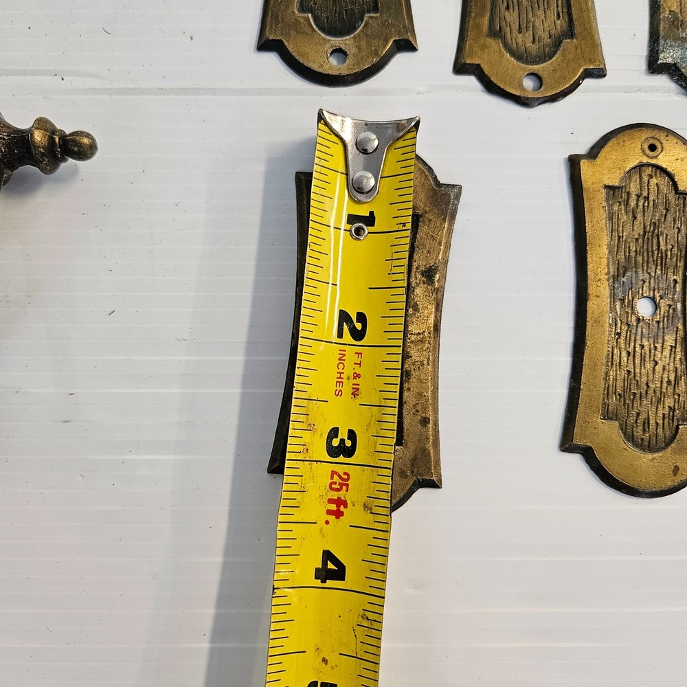 Large Lot Of Assorted Drawer Knobs And Pulls ( mixed lot)