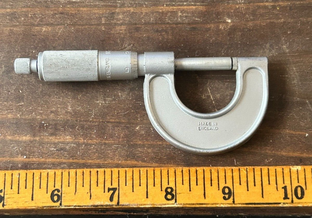 DCMT England Micrometer
