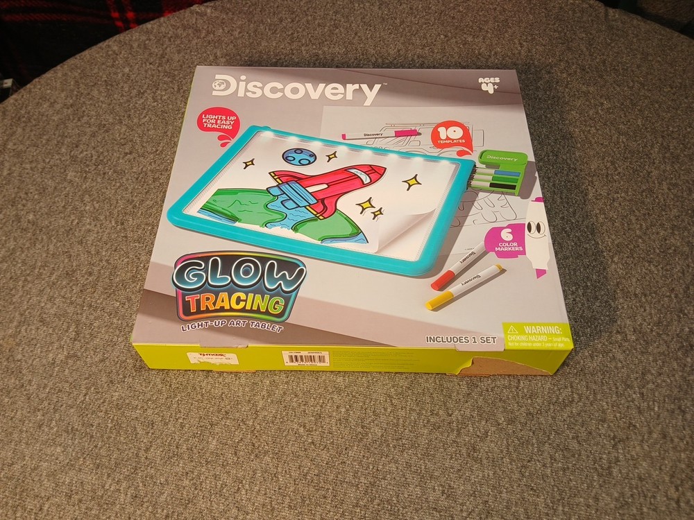 Discovery Kids Glow Tracing Light-up Art Tablet
