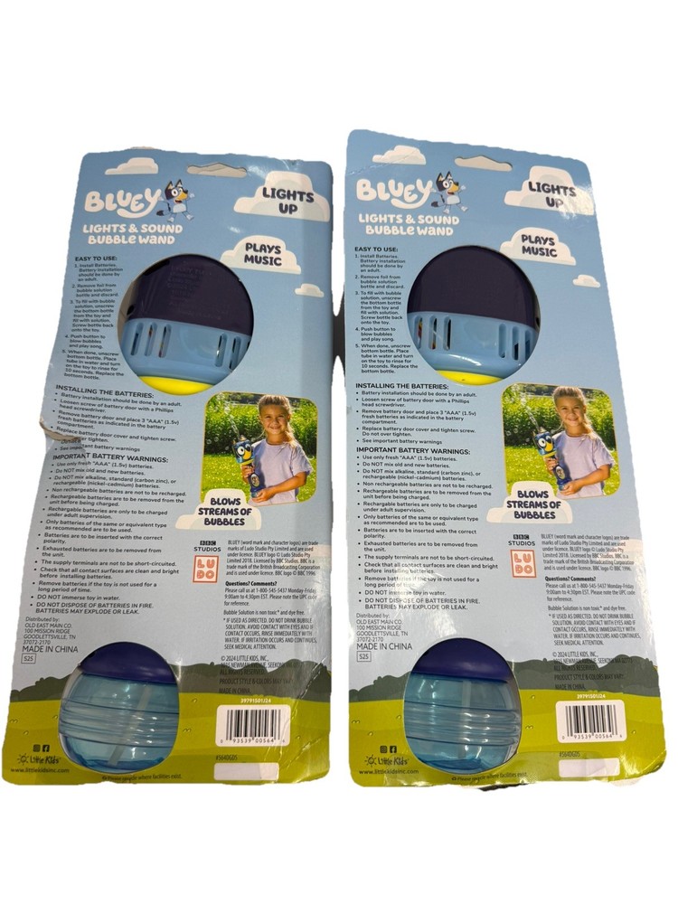 2 New BLUEY Light and Sound Musical Bubble Wand, Includes Bubble Solution