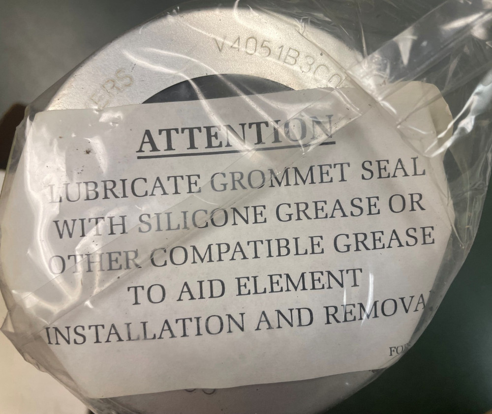 EATON VICKERS V4051B3C05 FILTER ELEMENT