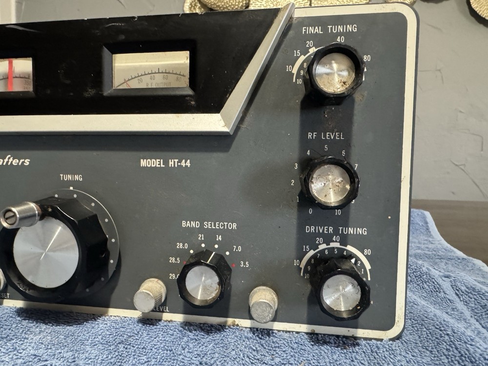 Hallicrafters HT-44 ( NO TESTED )