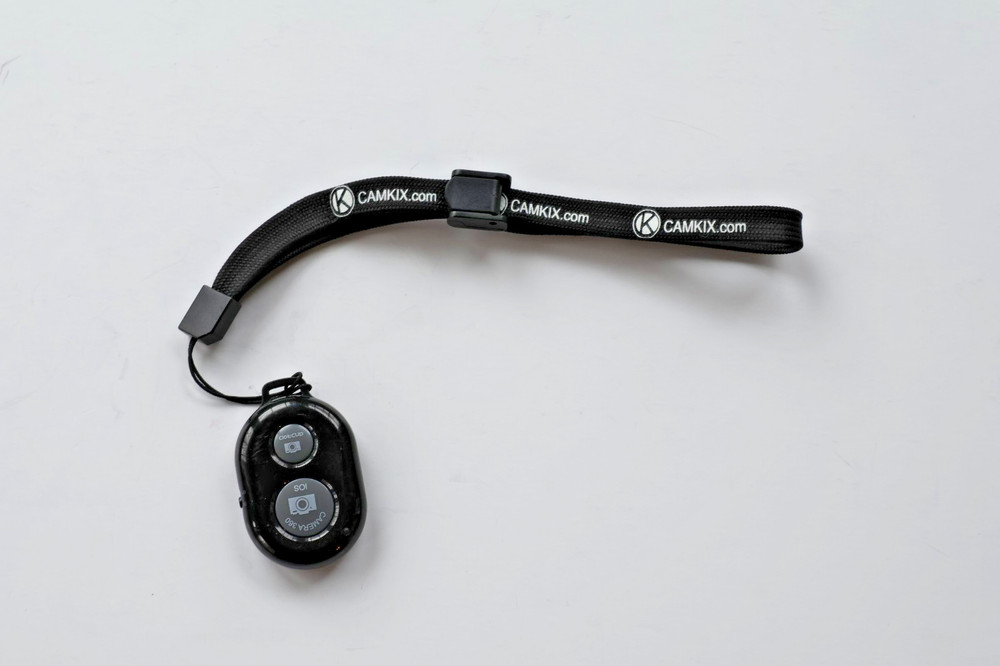 CamKix Bluetooth Camera Remote – Wireless Shutter for iOS & Android Smartphones