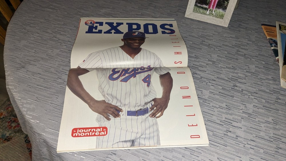 1993 Montreal Expos Baseball Program/Magazine EH