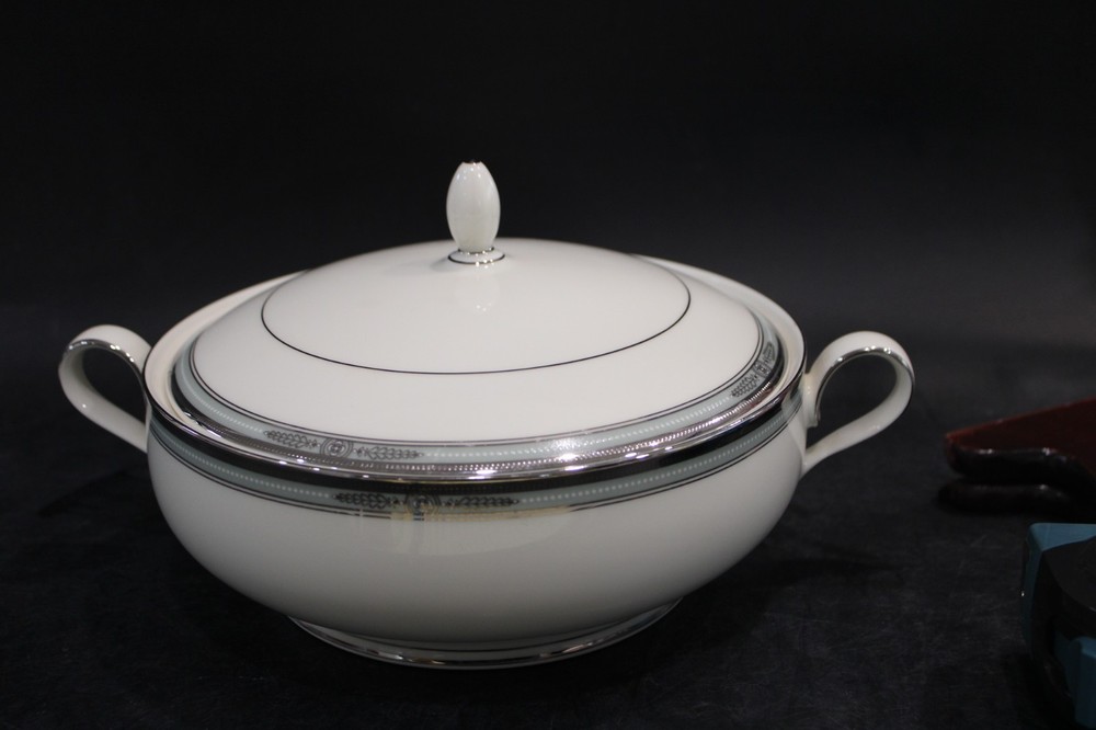 Noritake Fullerton Covered Veg Bowl