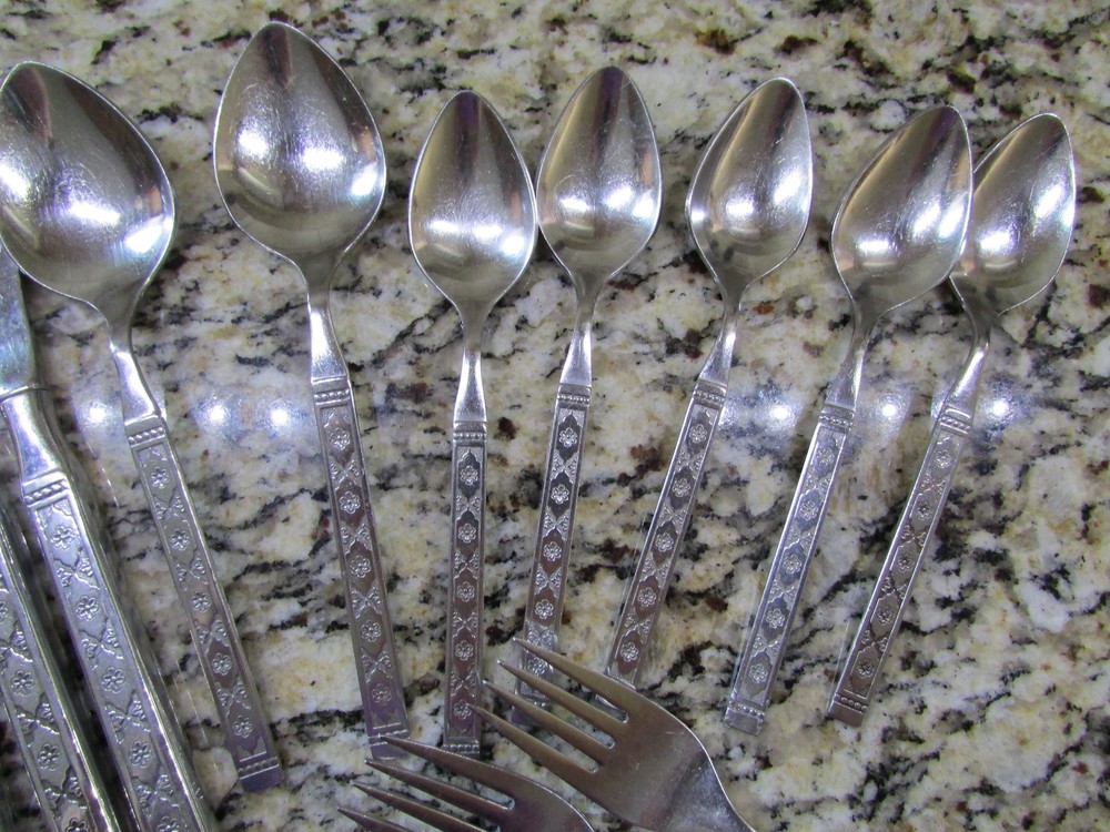 ONEIDA DISTINCTION LIBSON STAINLESS SILVERWARE FLATWARE SET 24 PCE FREE SHIP