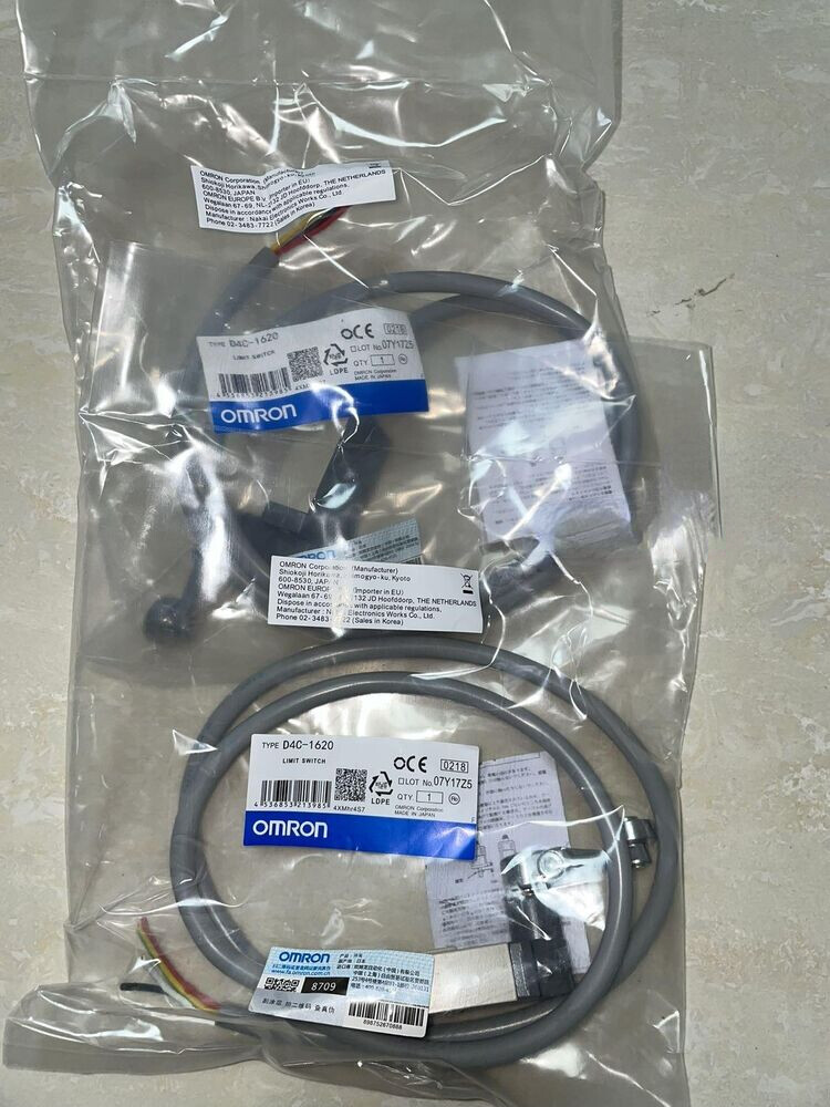 New In Box Omron D4C-1620 D4C1620 Limit Switch