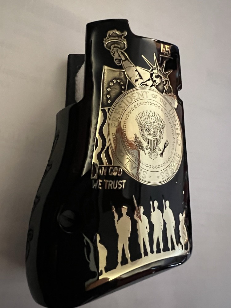 Desert Eagle Grip Trump Gold