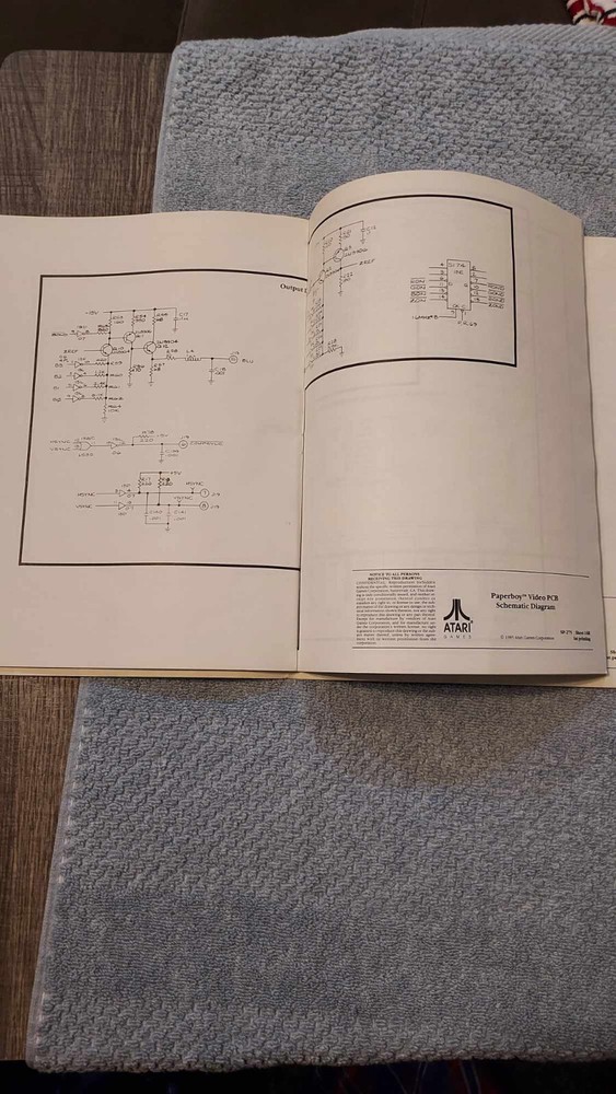 Atari paperboy original manual (schematics)