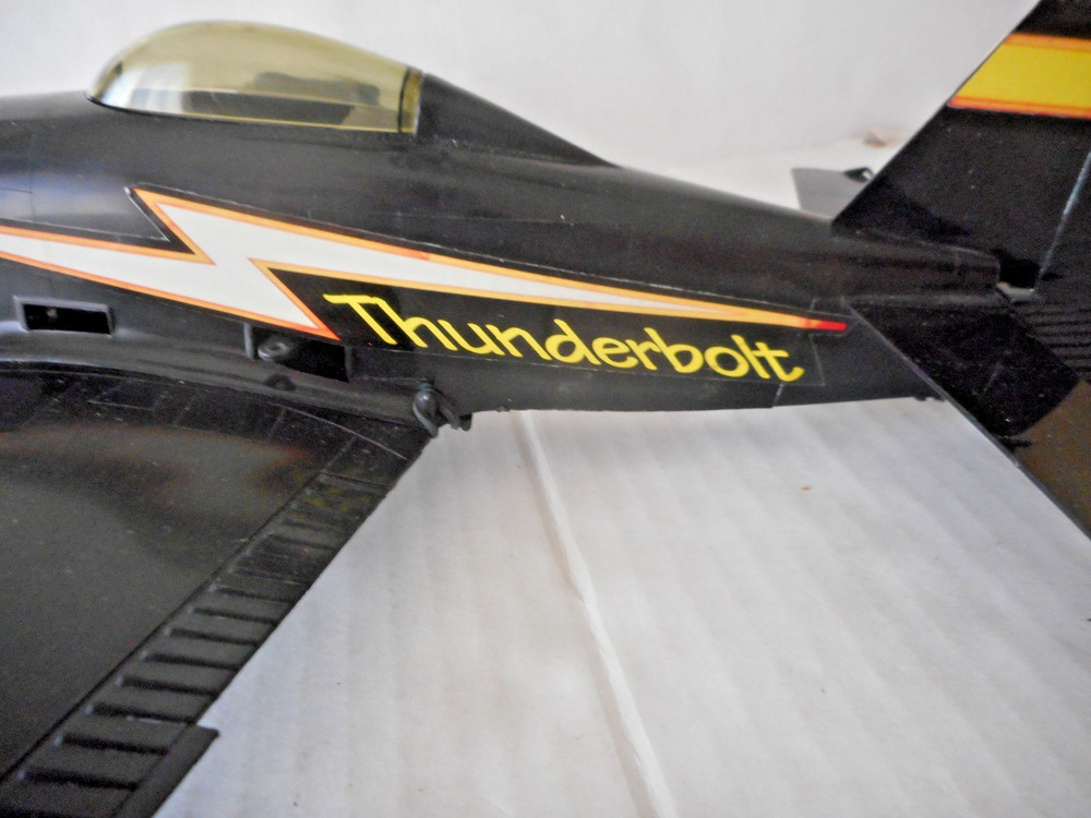 Cox Thunderbolt .049 Engine Powered Model Airplane Ex