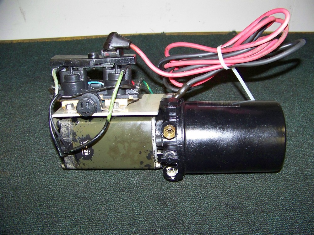 MERCRUISER ALPHA TRIM PUMP CAN STYLE
