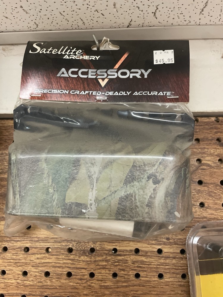 Satellite Archery Accessory Camo Quiver