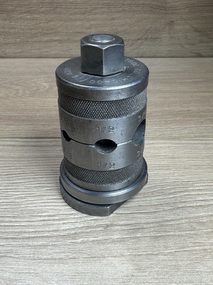 Armstrong Bros  Adjustable Boring Bar Tool Post No. 00-R Tool