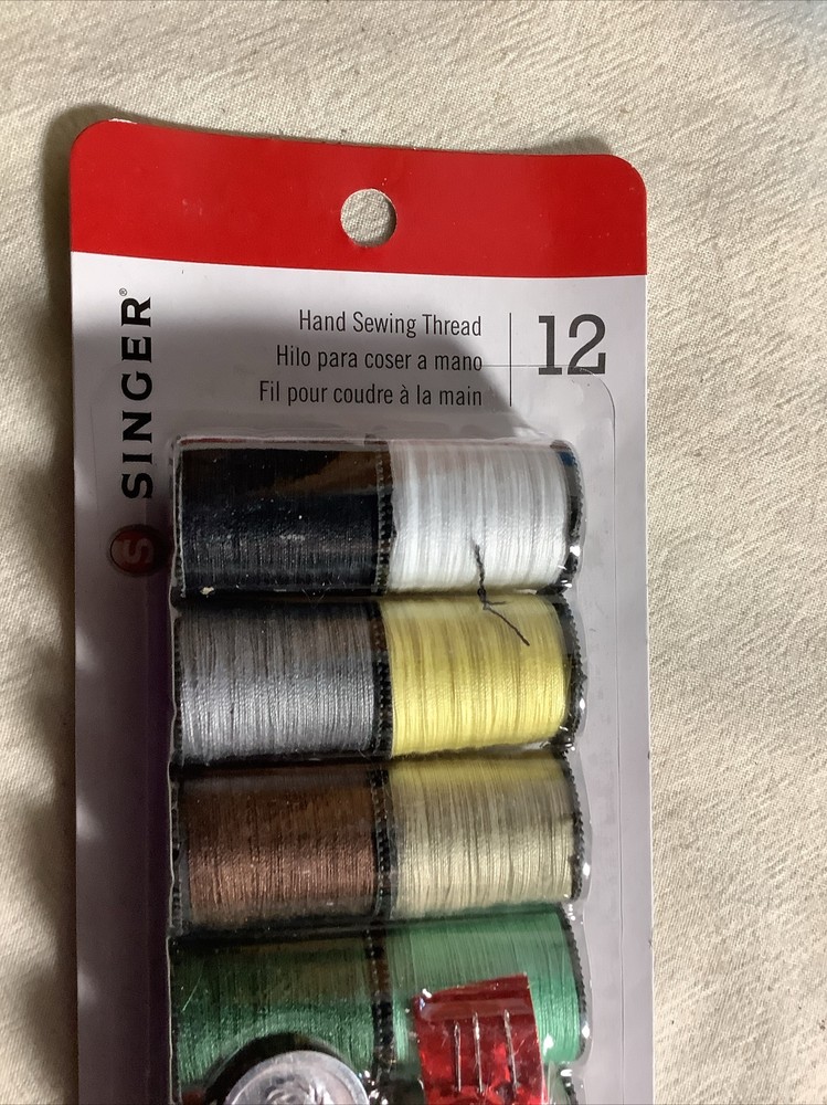 SINGER Polyester Hand Sewing Thread 12 Spools Needles & Threader/30 Asst Needles