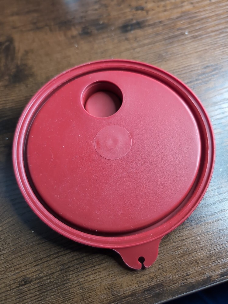 Tupperware 2 Quart Round Pour Pitcher Sheer 281 redish lid 563