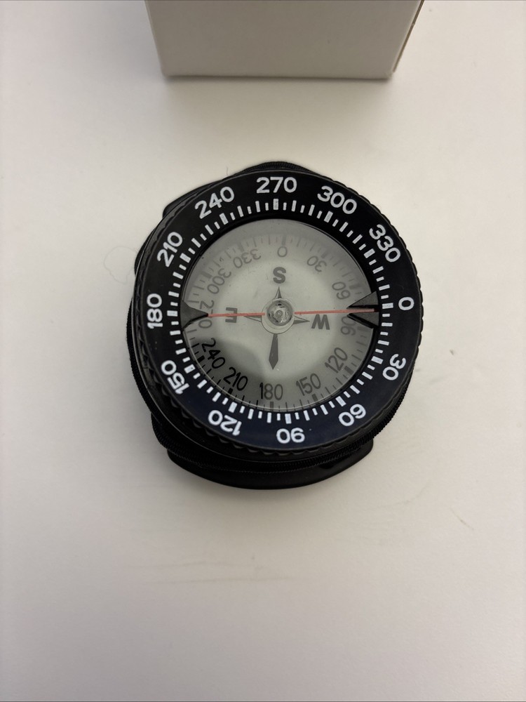 Hog Bungee Mount Wrist Compass