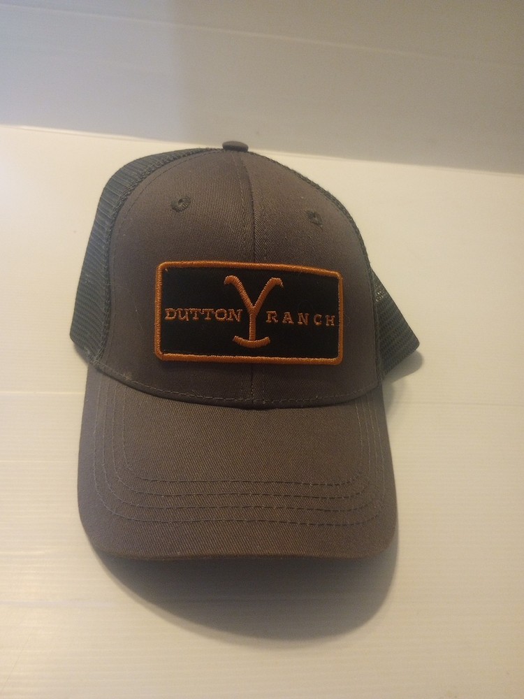 Yellowstone Dutton Ranch Emblem Patch Adjustable Trucker Hat Grey