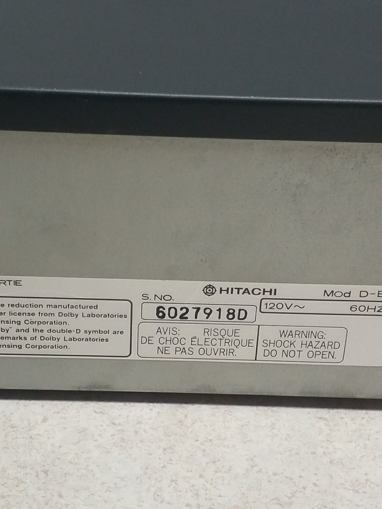 Hitachi D-E17 Cassette Tape Deck HiFi Separates - Powers On Needs Work