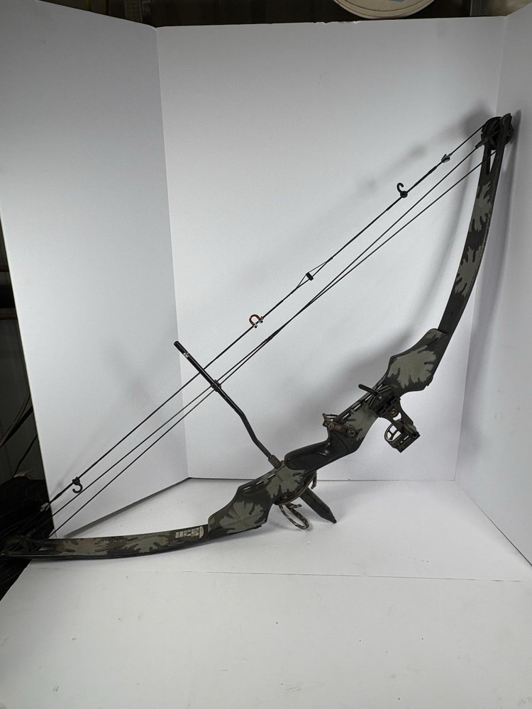 PSE Game Sport Polaris Express Compound Bow