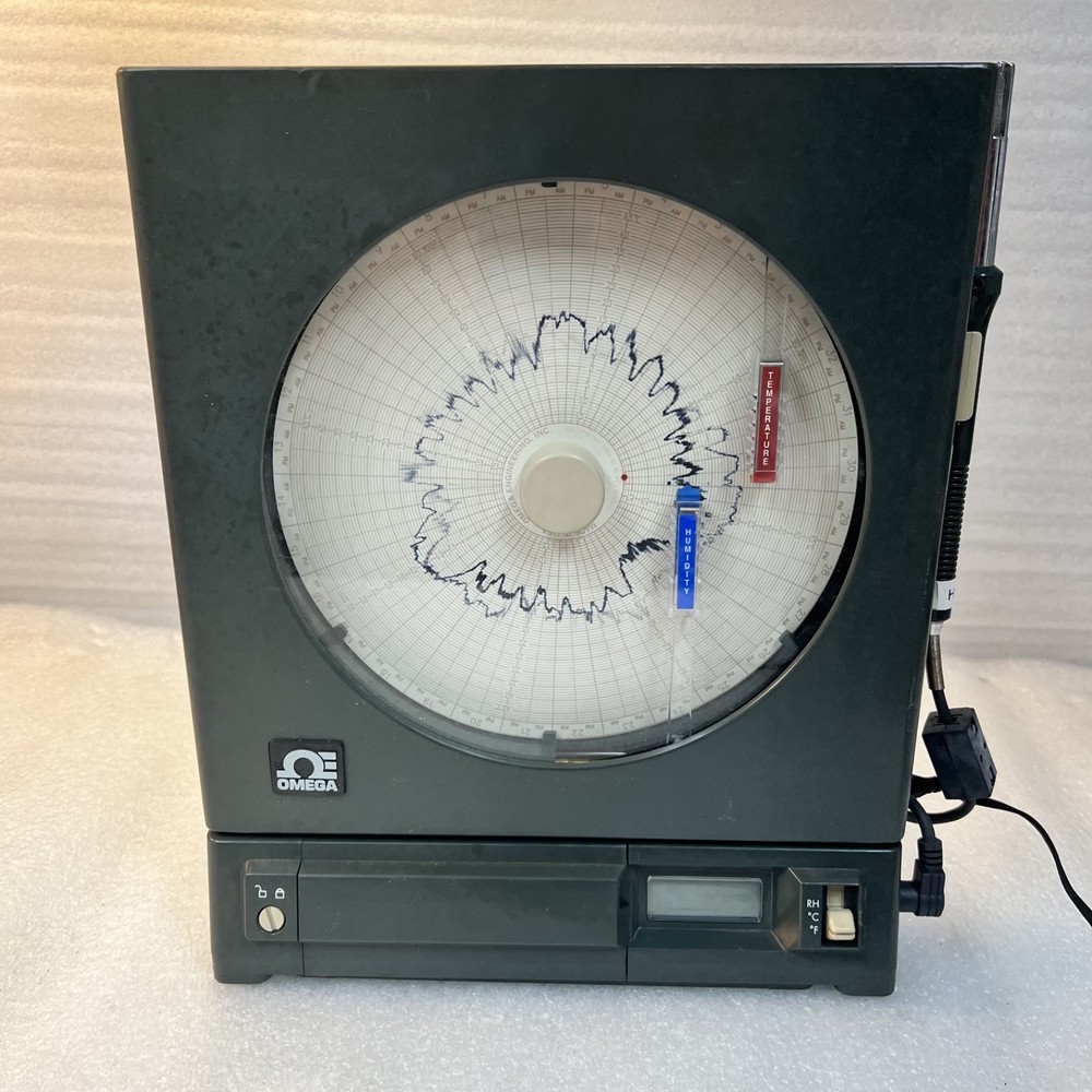 Omega CT485B Temperature Humidity Data Chart Recorder With Probe