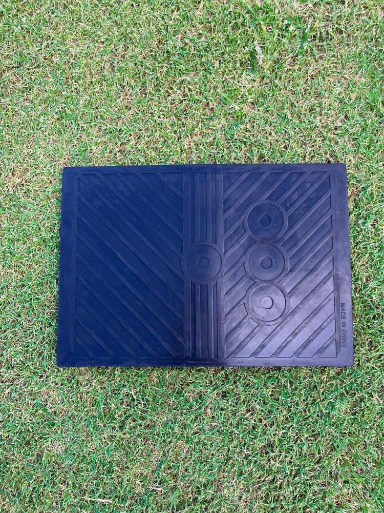 Golf Swing Training Mat – Swing Path Hook Slice Fix w/ Direction Arrows | BLANC