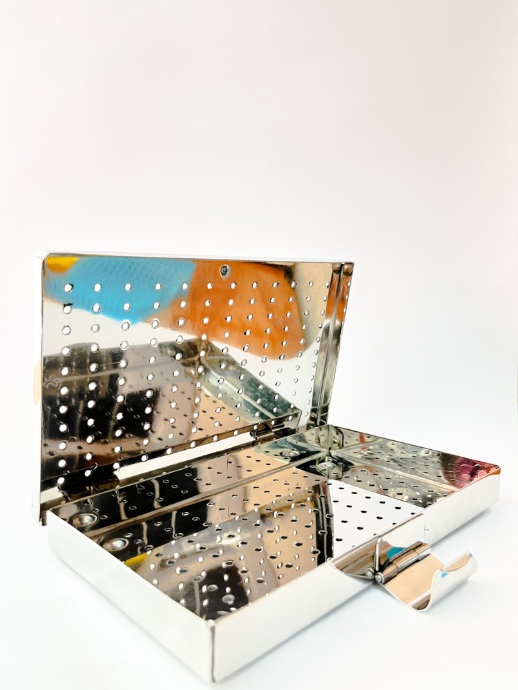 SURGIAL SS TRAY WITH SILICON MAT