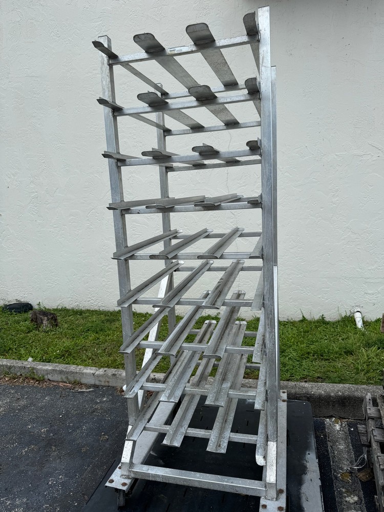 Can Rack Winholt Aluminium  #10 and #5 Can Rack