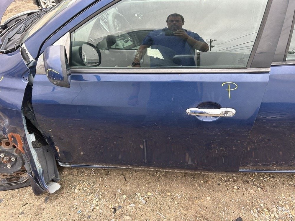 VERSA 2014 Keys/Latches/Locks 104750046