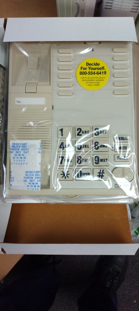 Clarity Amplified Large Button Telephone, Visual & Low Frequency Ringer - NEW