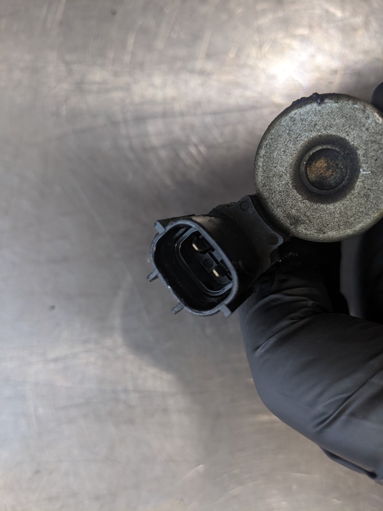 Variable Valve Timing Solenoid From 2007 Jeep Compass 2.4