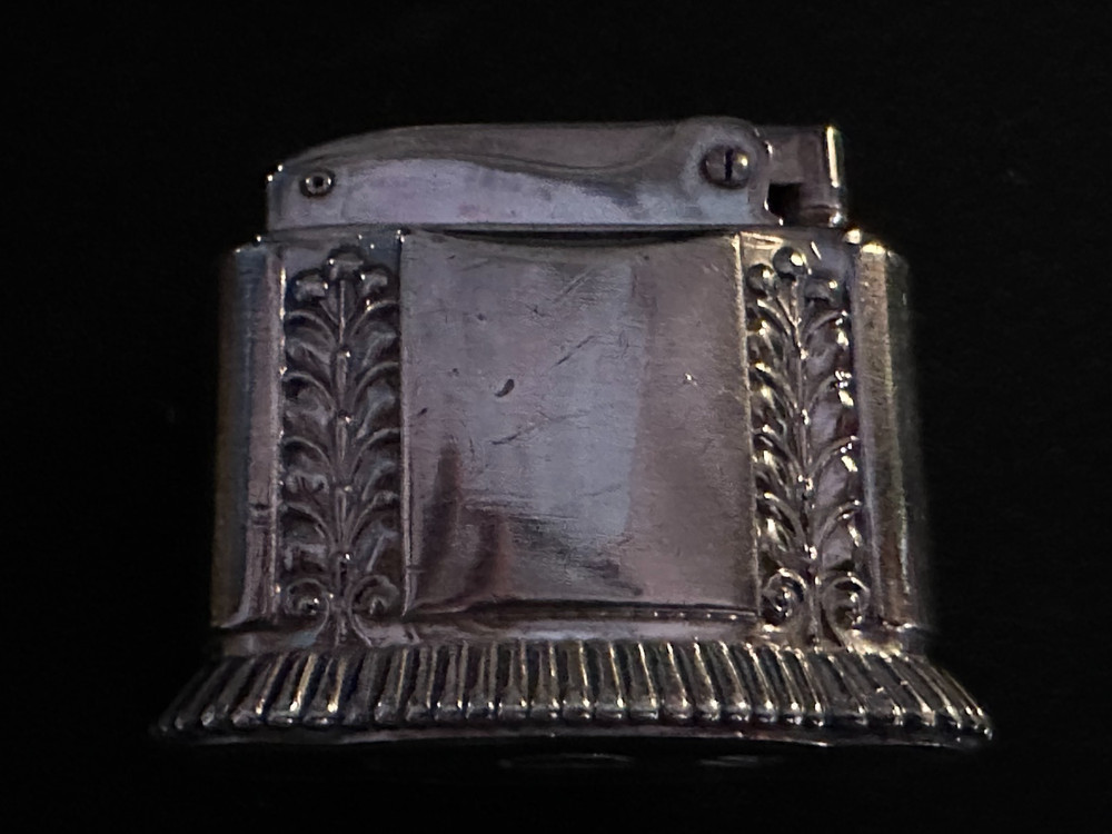 Vintage Ronson Diana Lighter