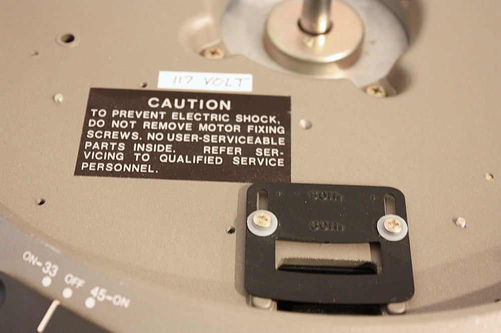 DENON DP1000 / DP 1500 TURNTABLE - with EXTRAS