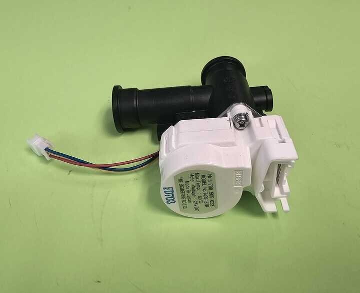 Bosch Water Valve w Engine #87085050230