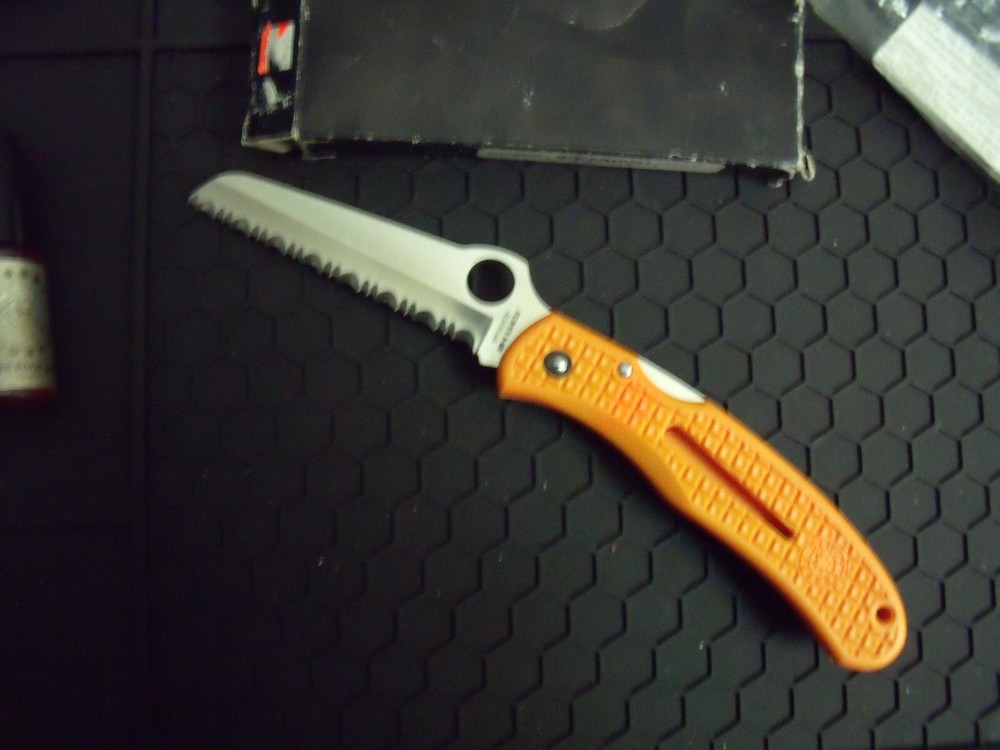 spyderco rescue orange c14sor