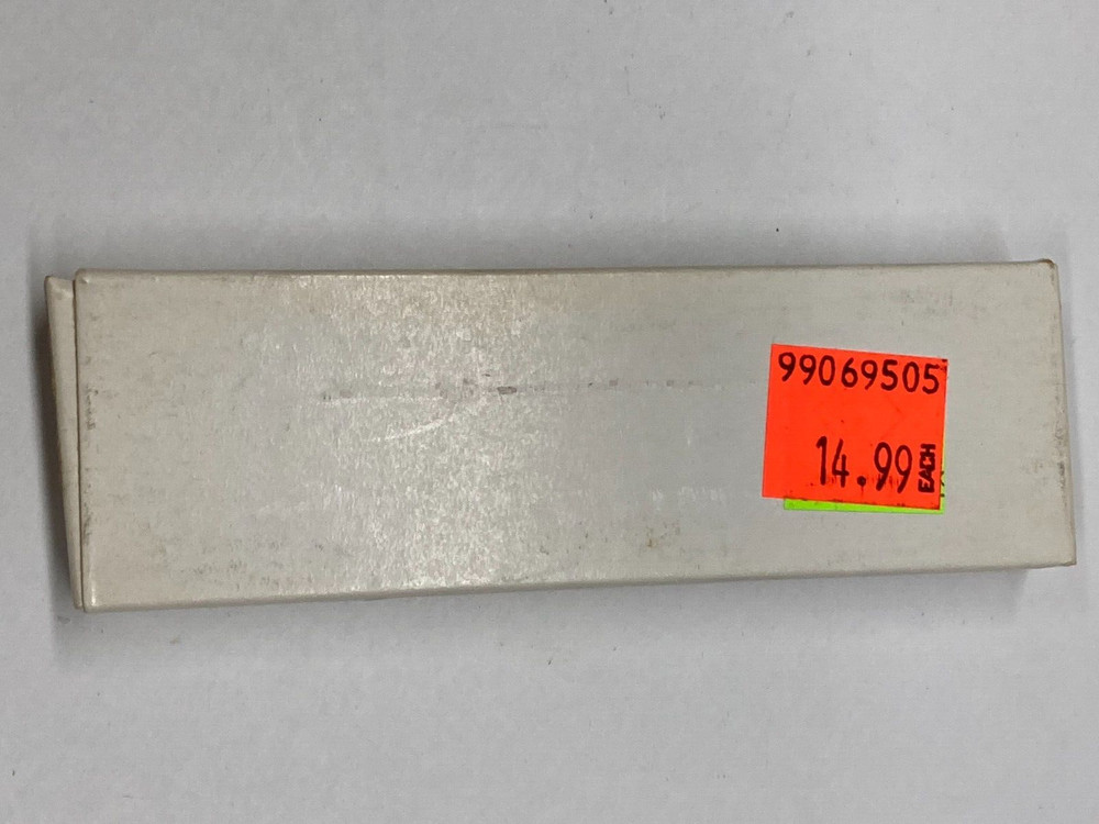 Master Silver Folder w/Plain Blade, Clip, Lockback YD-8009