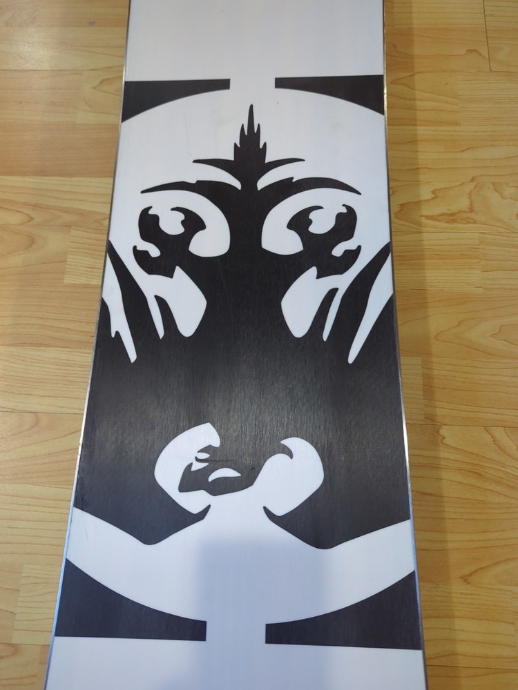 157cm Never Summer Dipstick Snowboard 2020 Beginners - Intermediate.