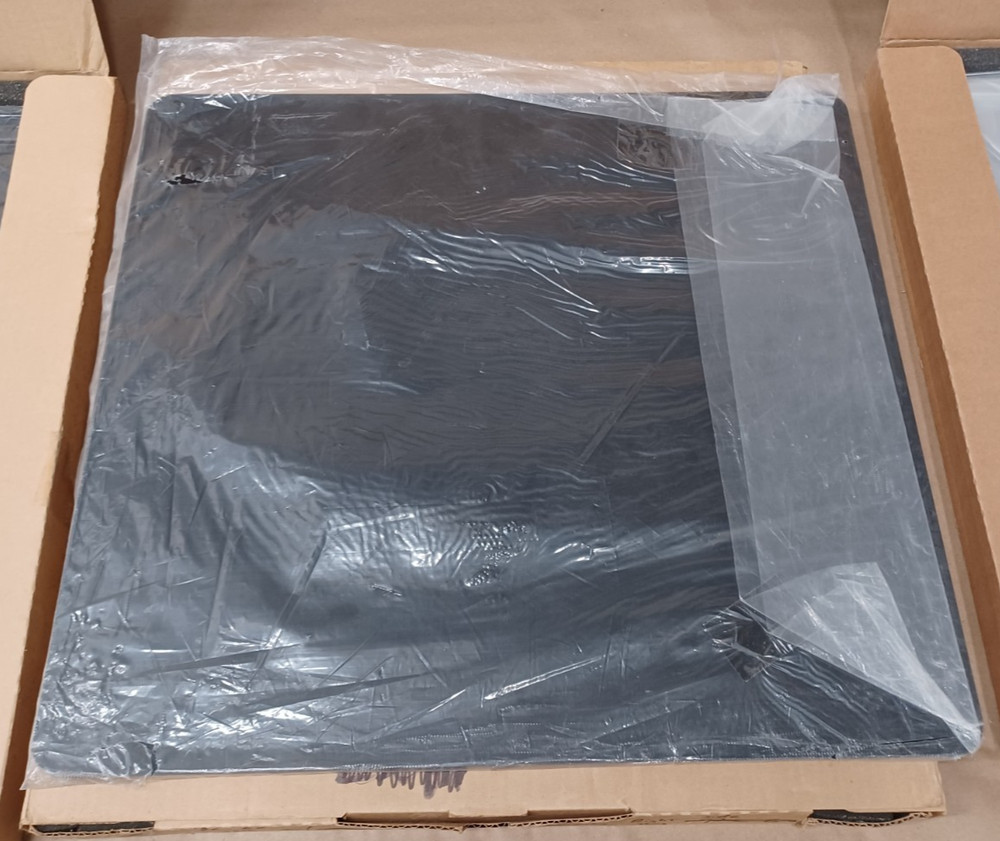 LIAN LI PC-V1000B Black Aluminum Right Side Panel