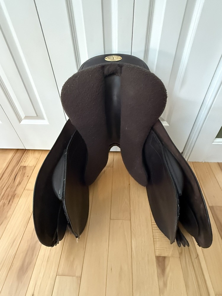 Holistic Freedom Semiflex saddle 17" M