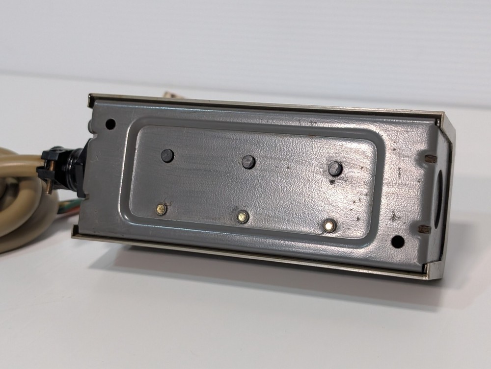 Fuji Electric AHL33P Control Box / Switch, Forward Stop Reverse Buttons